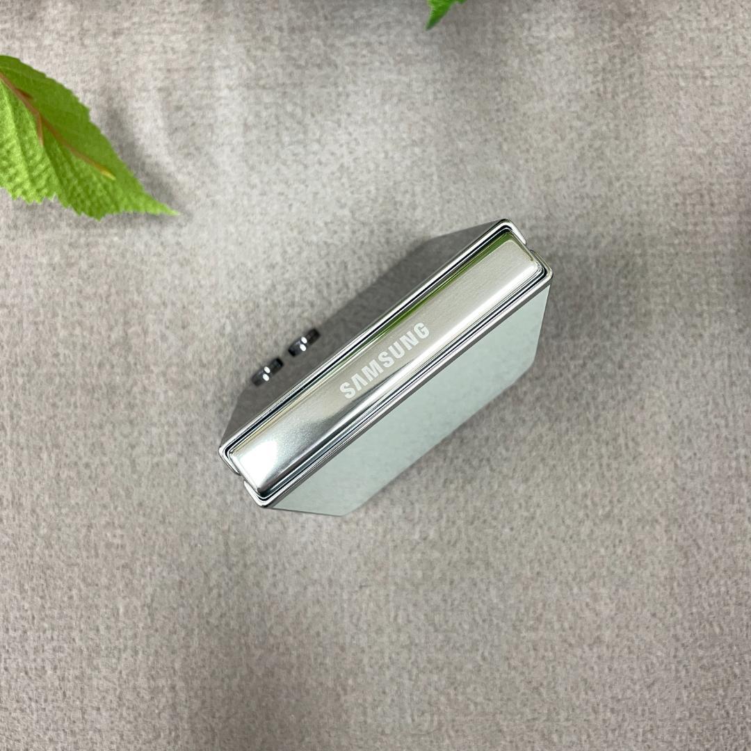 新品・未使用 Galaxy Z Flip5 ミント 国内版SIMフリー 送料無料