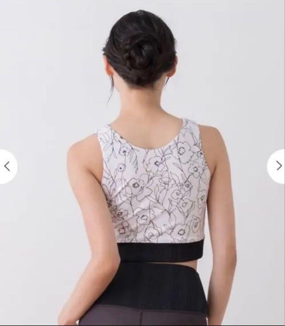 【SUKALA】 ドローイングフラワーショートタンクトップ アイボリー ヨガ