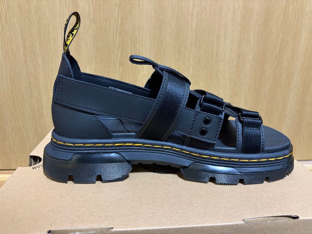 UK7 Dr.Martens PEARSON ドクターマーチン サンダル