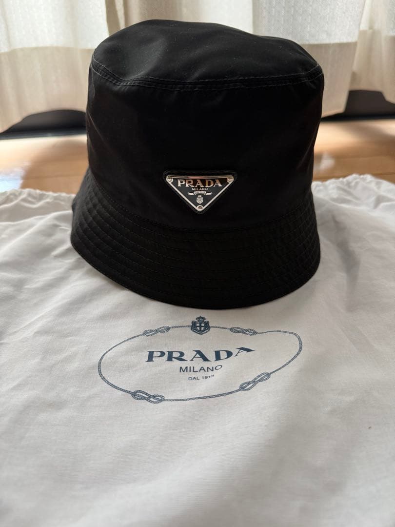 かかい　Prada プラダ　バケットハット　ナイロン　黒　M