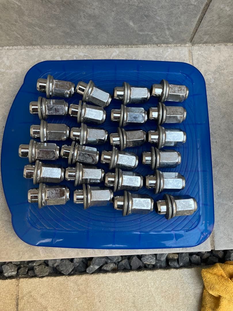 150系プラド　純正19インチホイールタイヤ4本セット