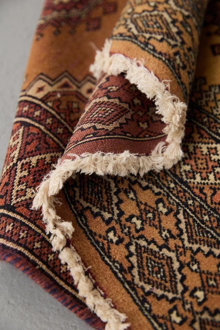 ヴィンテージラグ　トライバルラグ　パキスタン産（93×60cm）アース　黃　茶