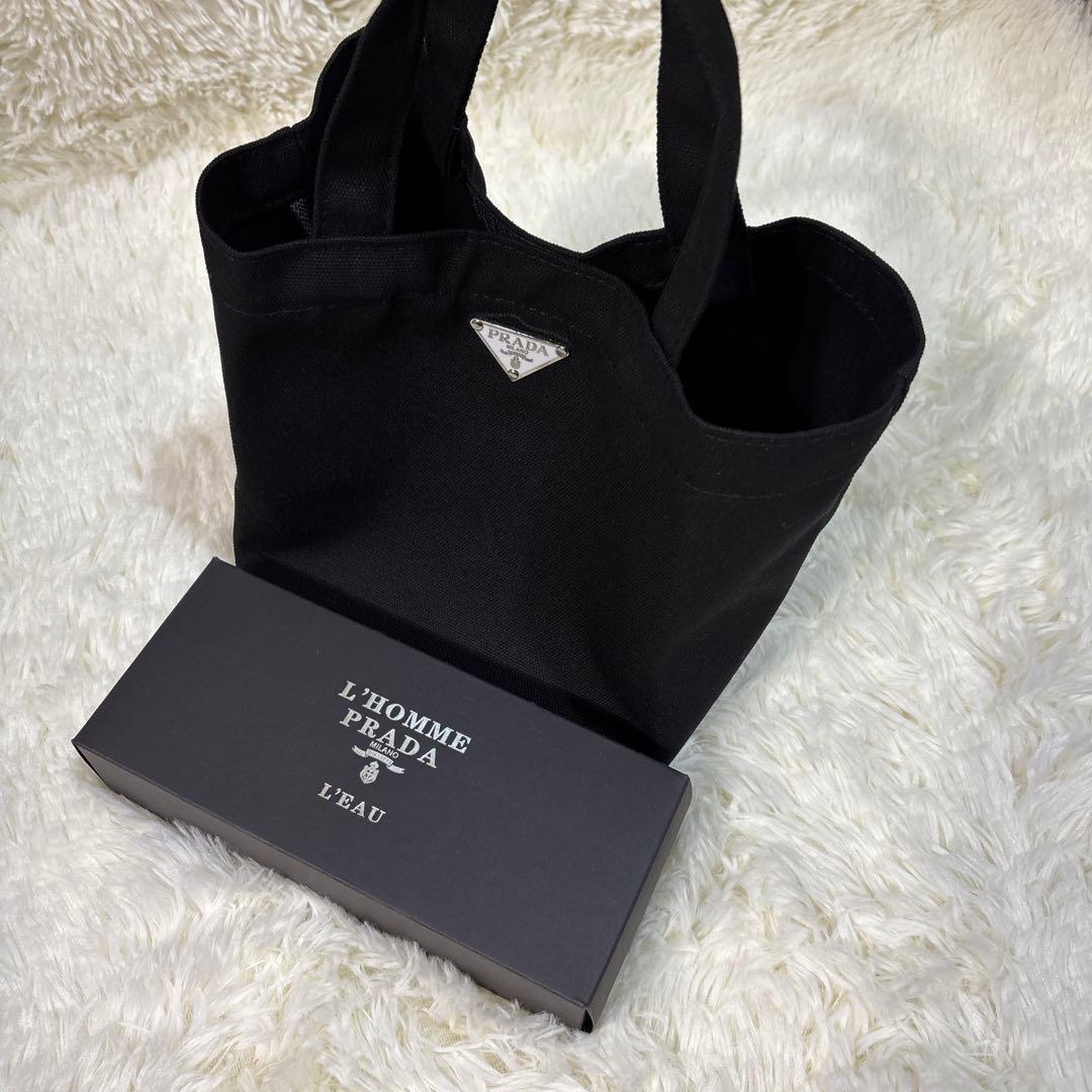 PRADA ブラック トートバッグ
