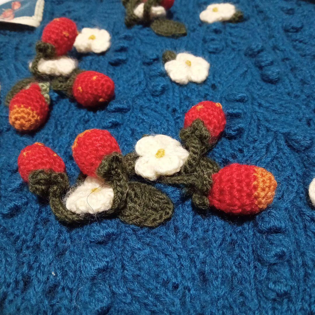 s*o様 ピンクハウス ニットカーディガン いちご・ハートモチーフ付き 青