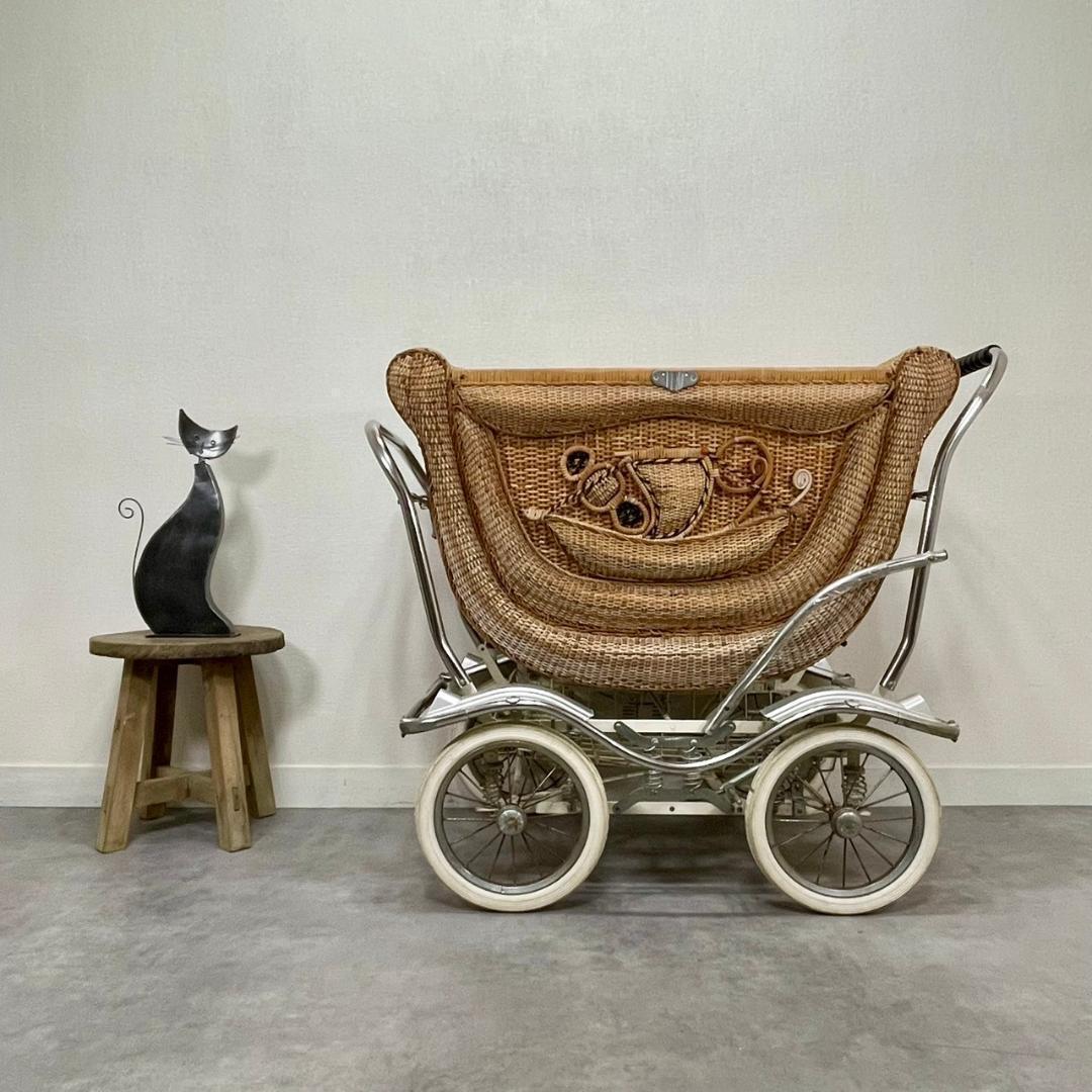 ヴィンテージ 乳母車 ベビーカー ラタン 昭和レトロ 籐 オブジェ ビンテージ