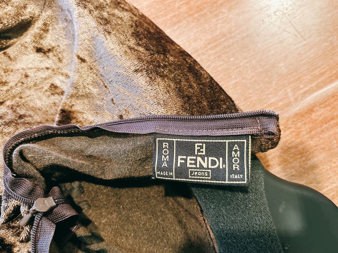 フェンディ FENDI カットソー ロゴ ストレッチ クルーネック ブラウン