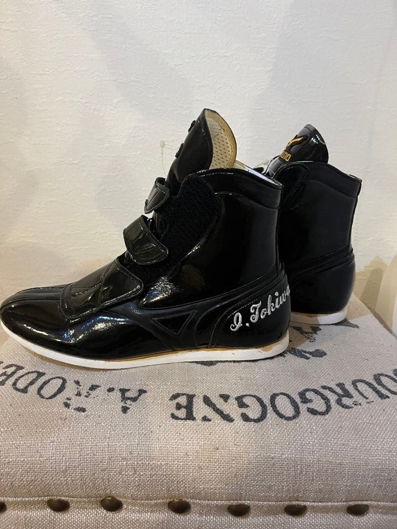 【美品】Mizuno ボクシングシューズ ブラック/ゴールド　ミズノ