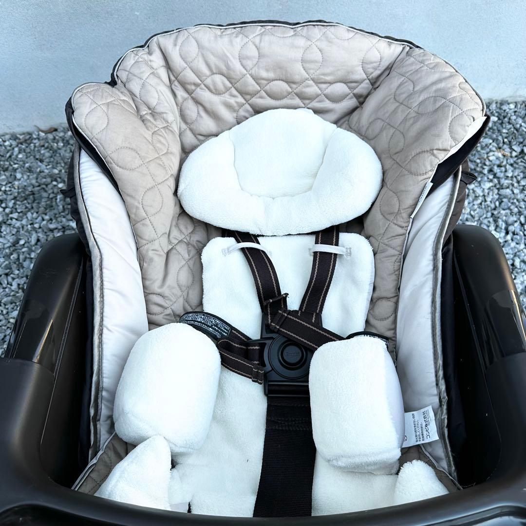 【美品】コンビ　ネムリラ　オートスウィング　ホワイトレーベル　ハイローチェア