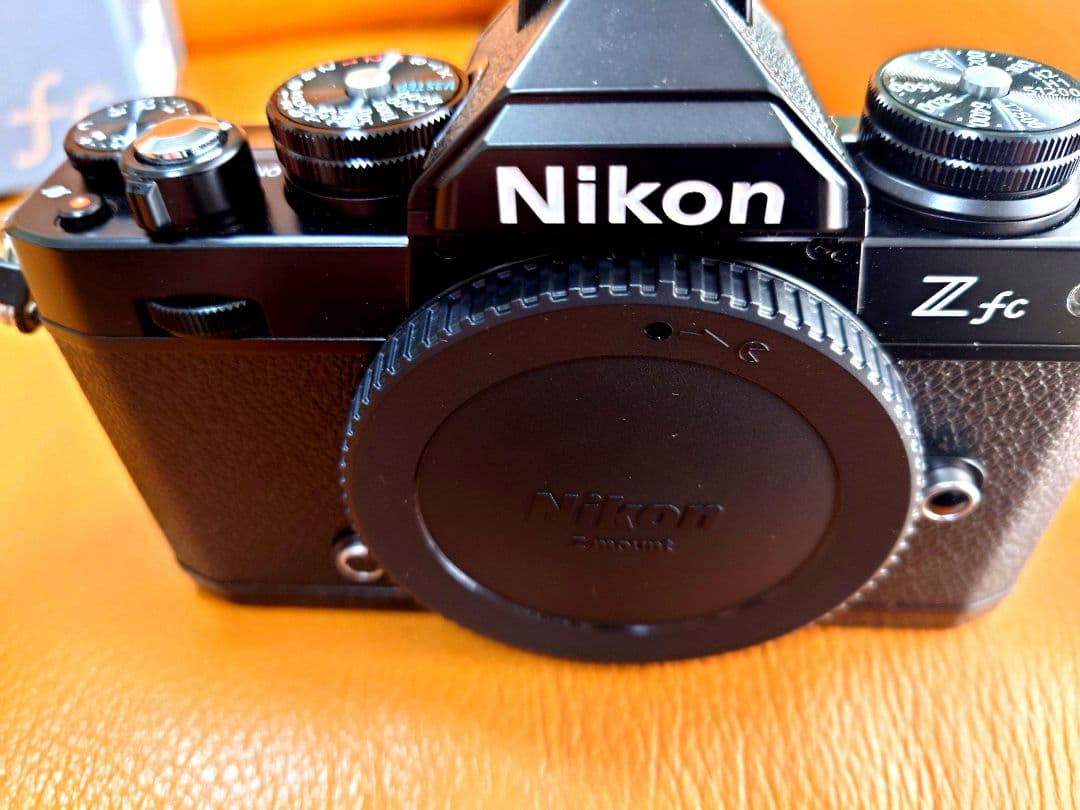 超美!Nikon Zfc Black+z16-50vr+金属フード+保護フィルタ