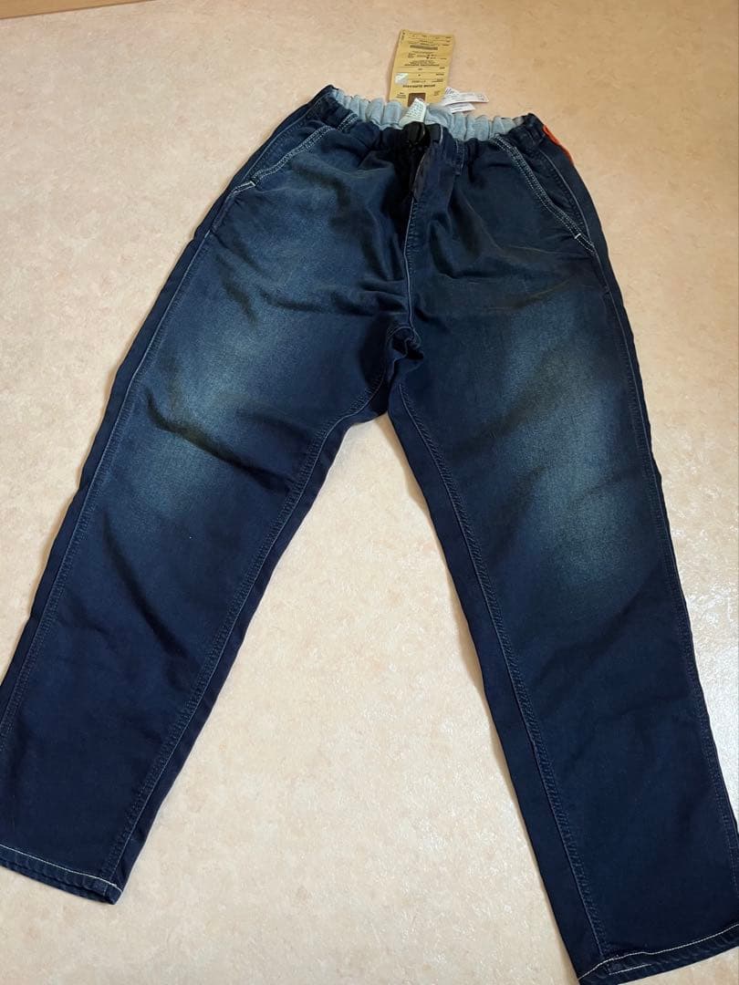 デニム＆ダンガリー　新品タグ付　ミッキー　デニムパンツ　02