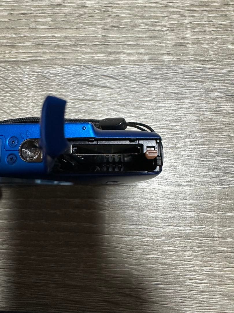 Canon IXY 100F デジタルカメラ 4GB SDカード付き