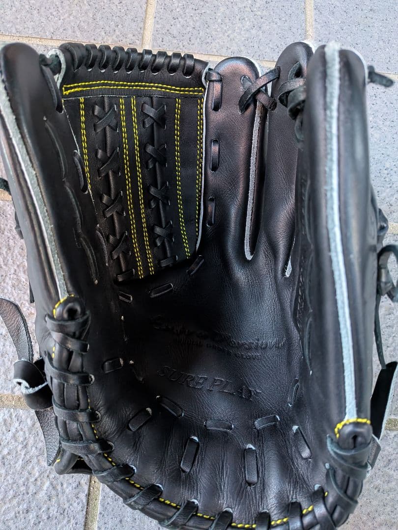 マグナム　　シュアプレイ　硬式　オーダー投手用グローブ