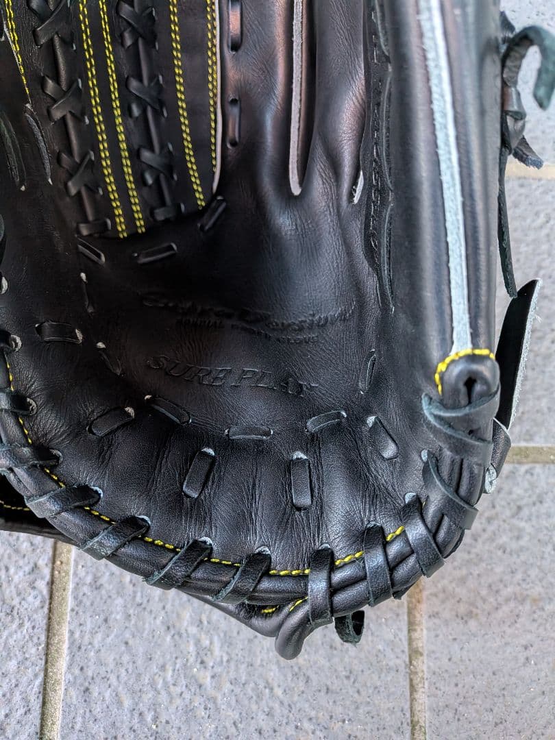 マグナム　　シュアプレイ　硬式　オーダー投手用グローブ