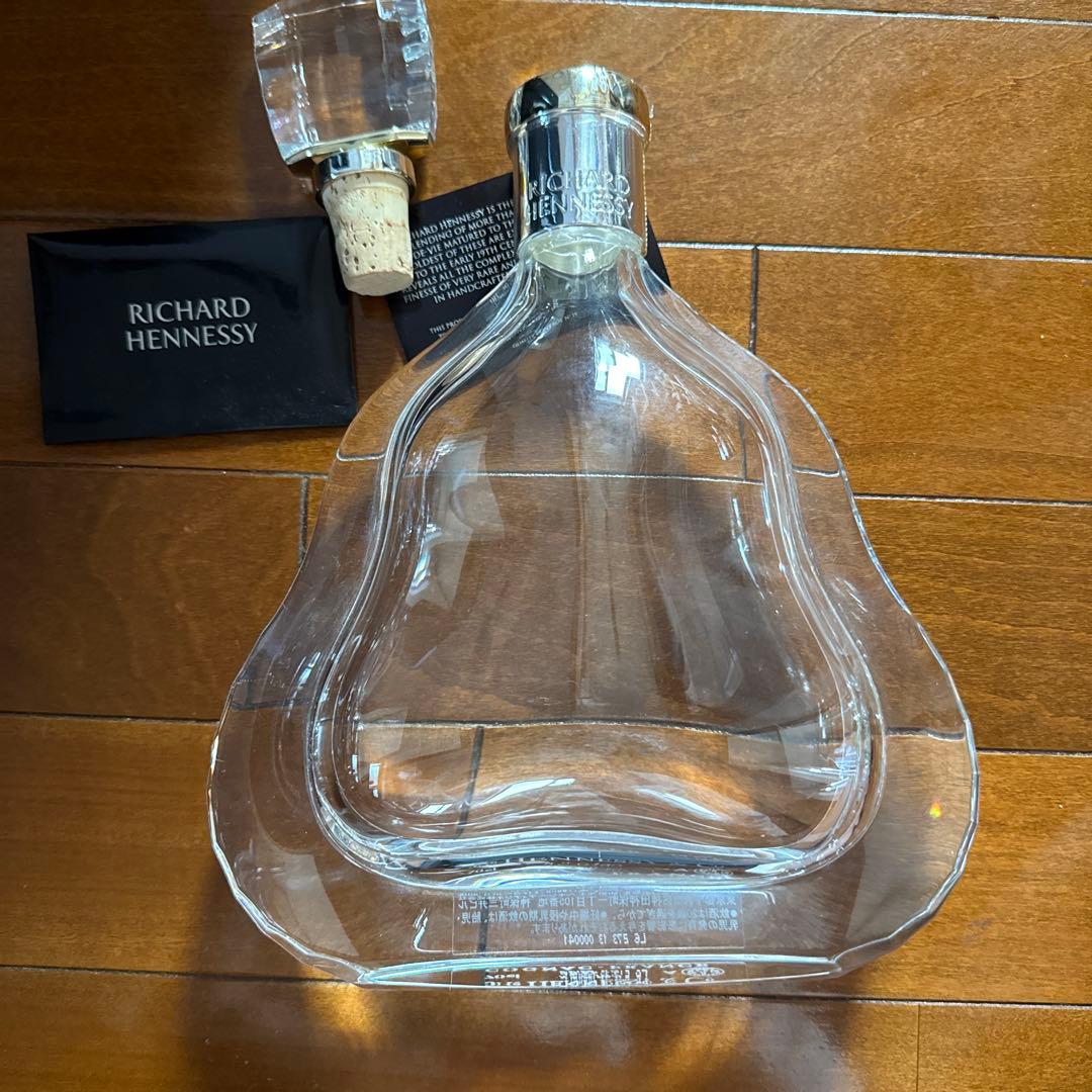 RICHARD HENNESSY【空瓶】