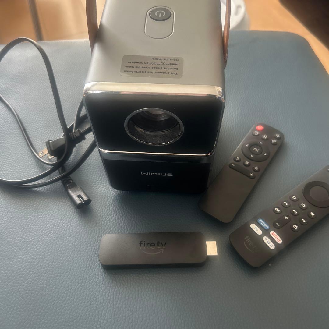 WIMUS プロジェクター本体 Fire TV Stick付き