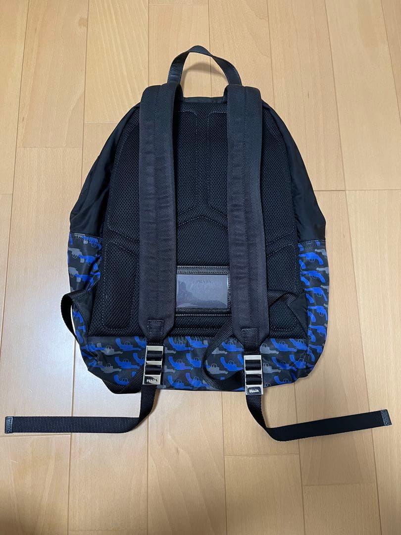 PRADA ピストルプリント リュックサック