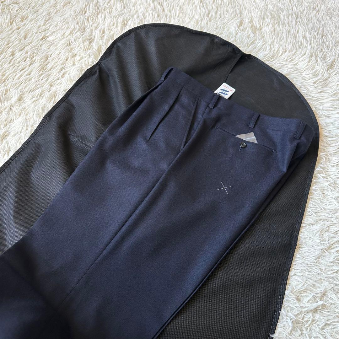新品未使用　スーツ　ダブルブレスト　日本製生地　ネイビー　BE8　大きいサイズ
