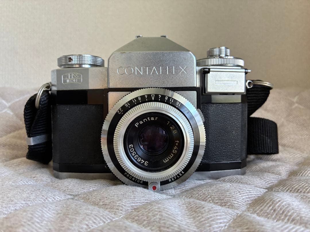 コンタフレックス(Contaflex) 一眼レフ/Zwiss Ikon￼