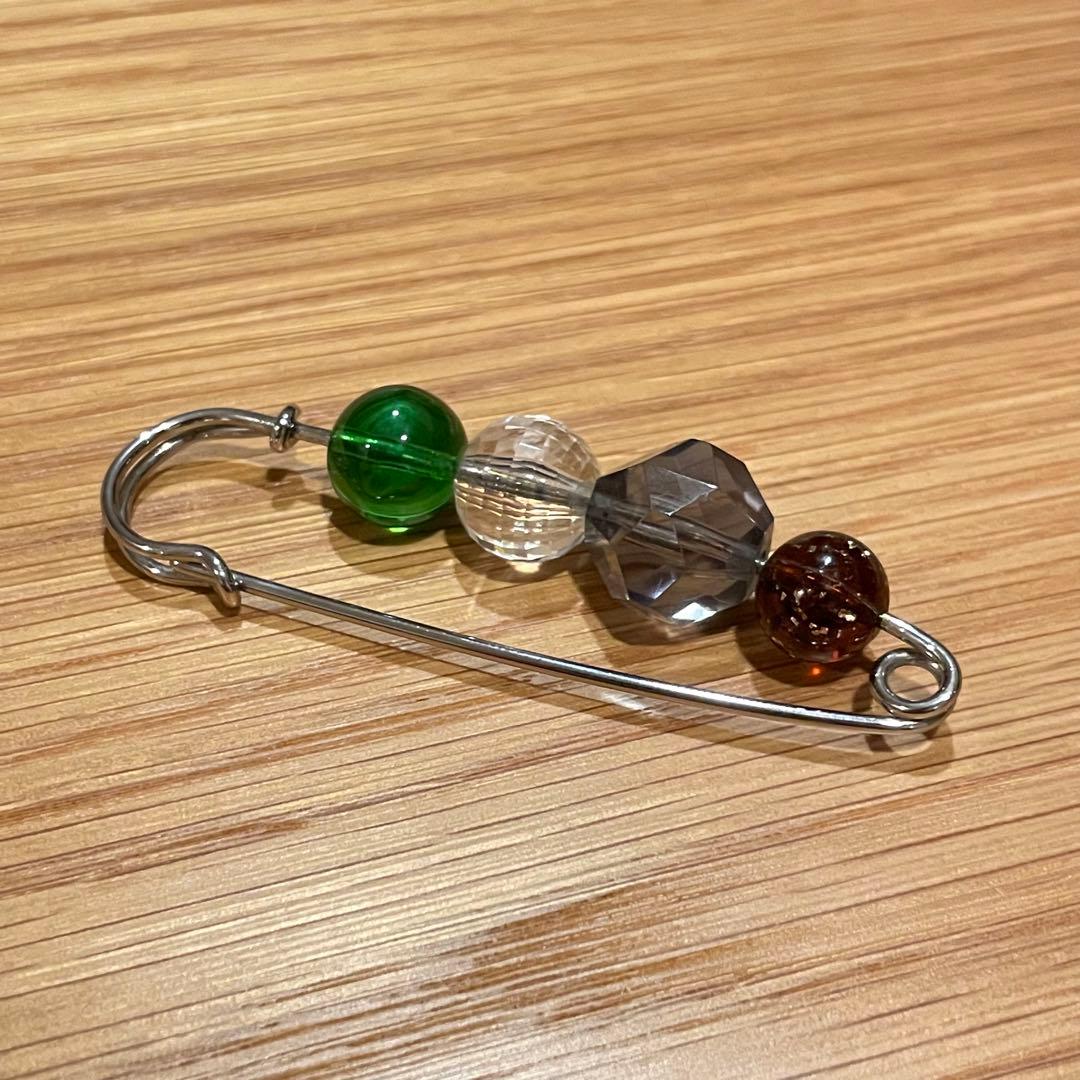 UNDERCOVER アンティークビーズブローチ but beautiful…②