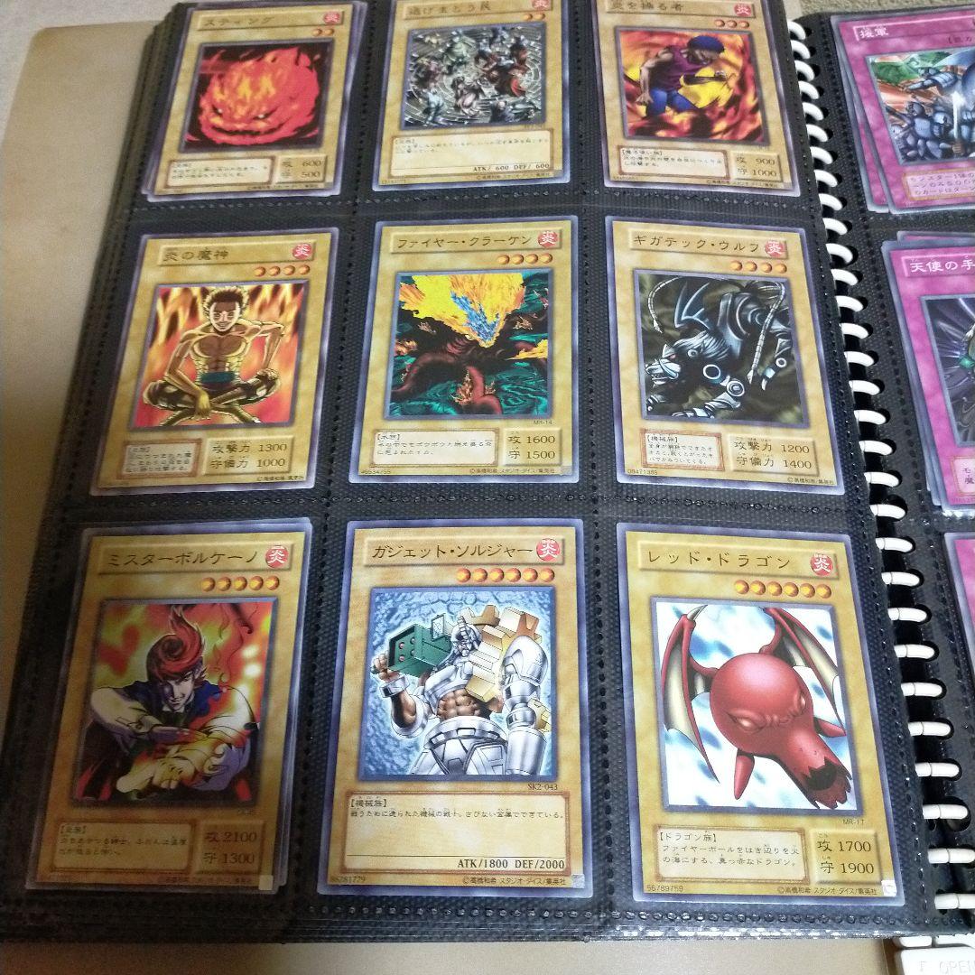 遊戯王カードまとめ売り ノーマルカード 約900枚 ほぼ20年前の物