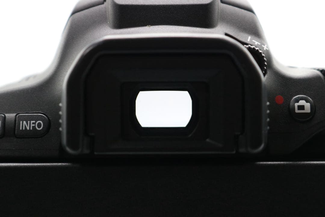 ボディ新品級　【Canon EOS Kiss X9 ダブルレンズセット】