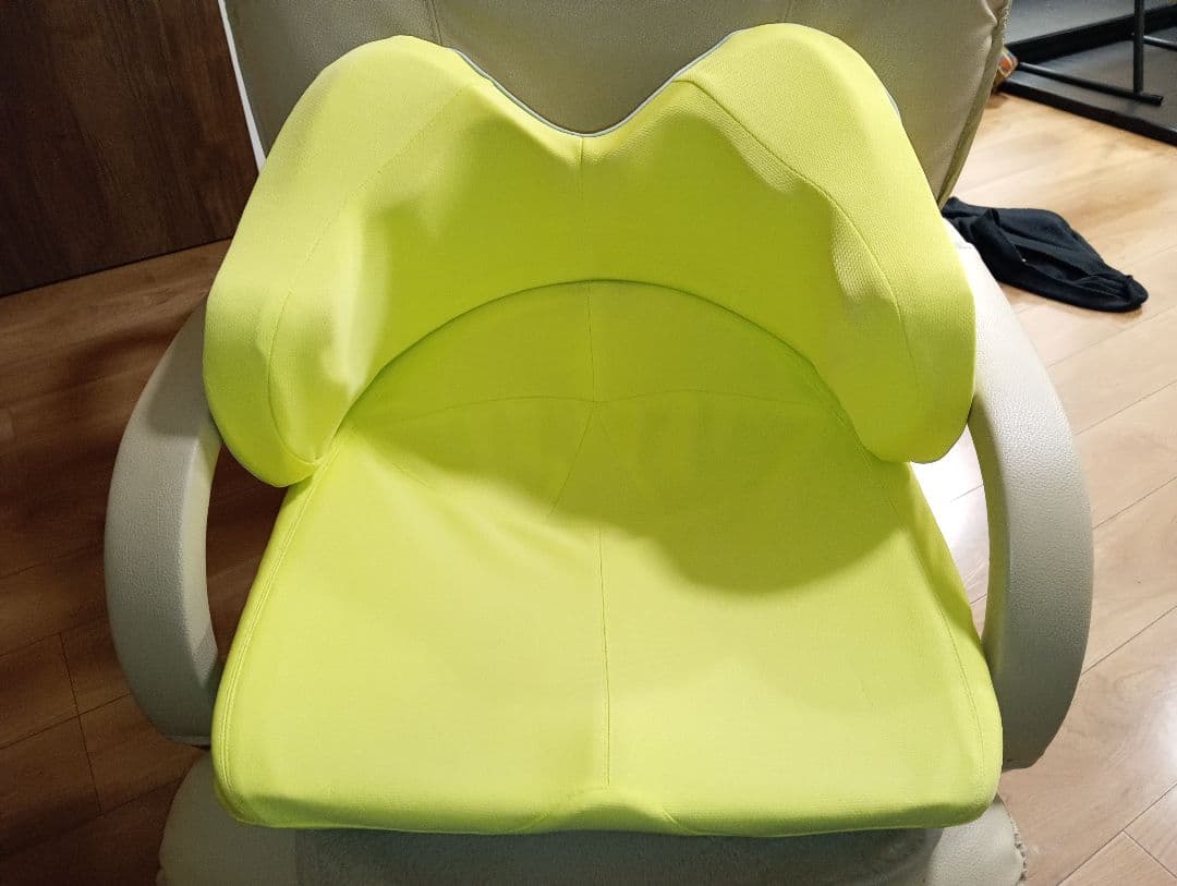 【こてち様々専用】西川　骨盤サポートクッション　Keeps イエロー　2個セット