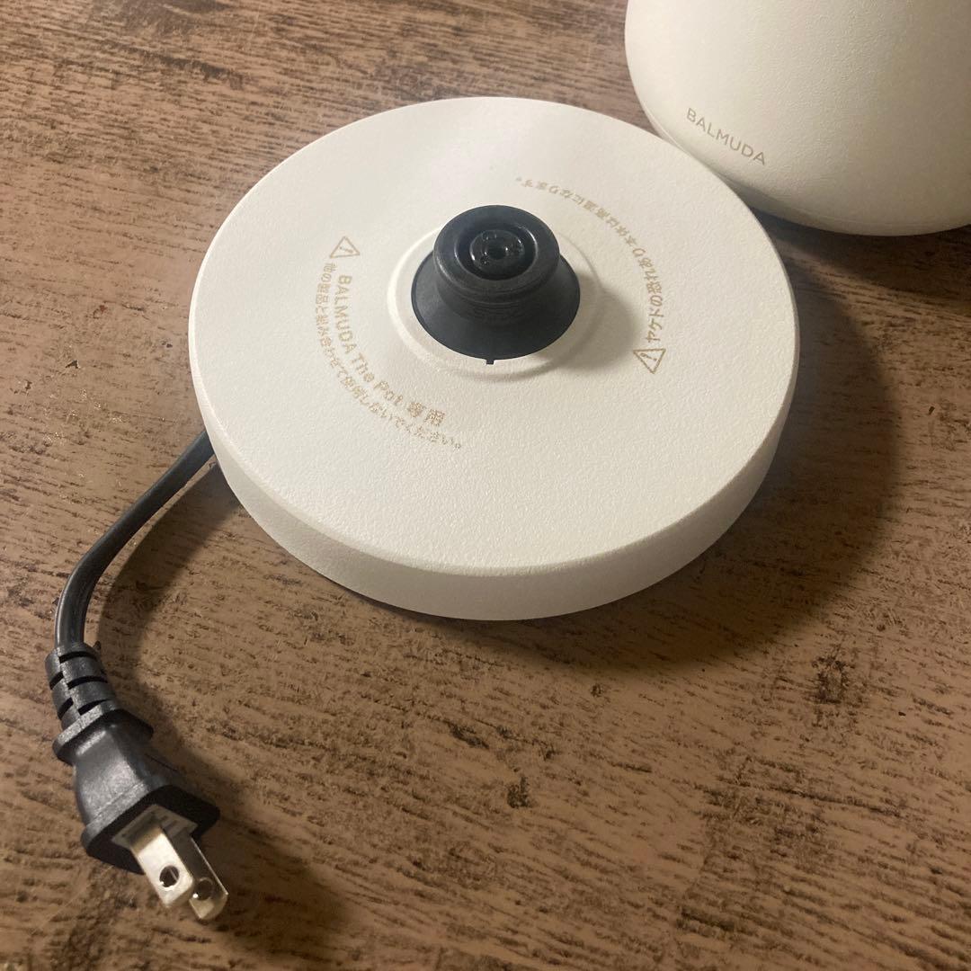 BALMUDA 電気ケトル2024年モデル★KPT01JP-WH美品.動作確認