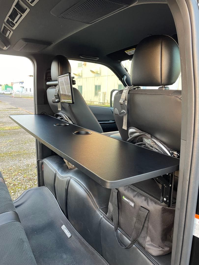 amuさん予約　ハイエース　折り畳み　セカンドテーブル　金具のみ