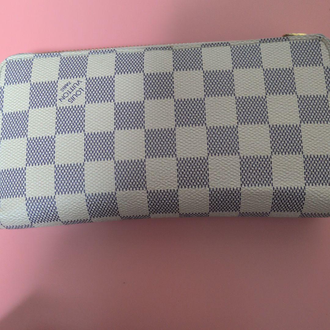 ルイ・ヴィトン限定財布