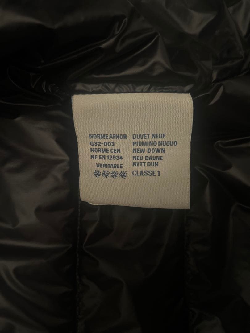 MONCLER LONGUE SAISON ブラック ダウンベスト