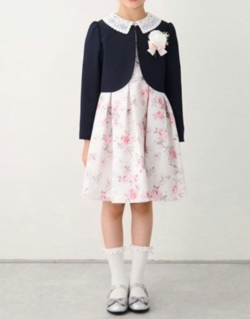 し*ー様 petit main レース衿花柄ワンピース フォーマルスーツ 120