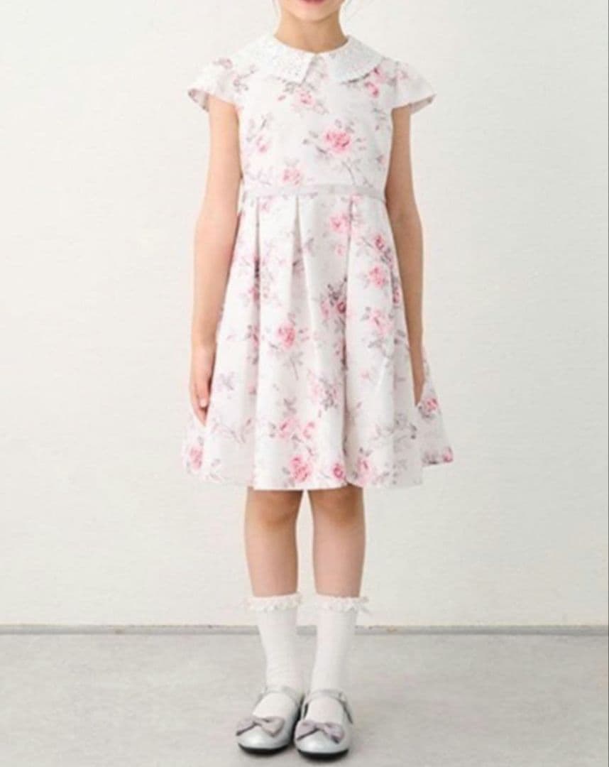 し*ー様 petit main レース衿花柄ワンピース フォーマルスーツ 120