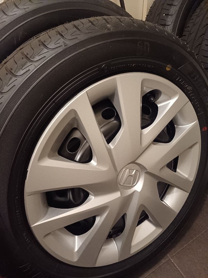 N-BOX　純正ホイール タイヤほぼ新車外し