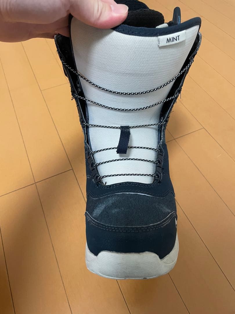 burton mint 23.5 バートンミント