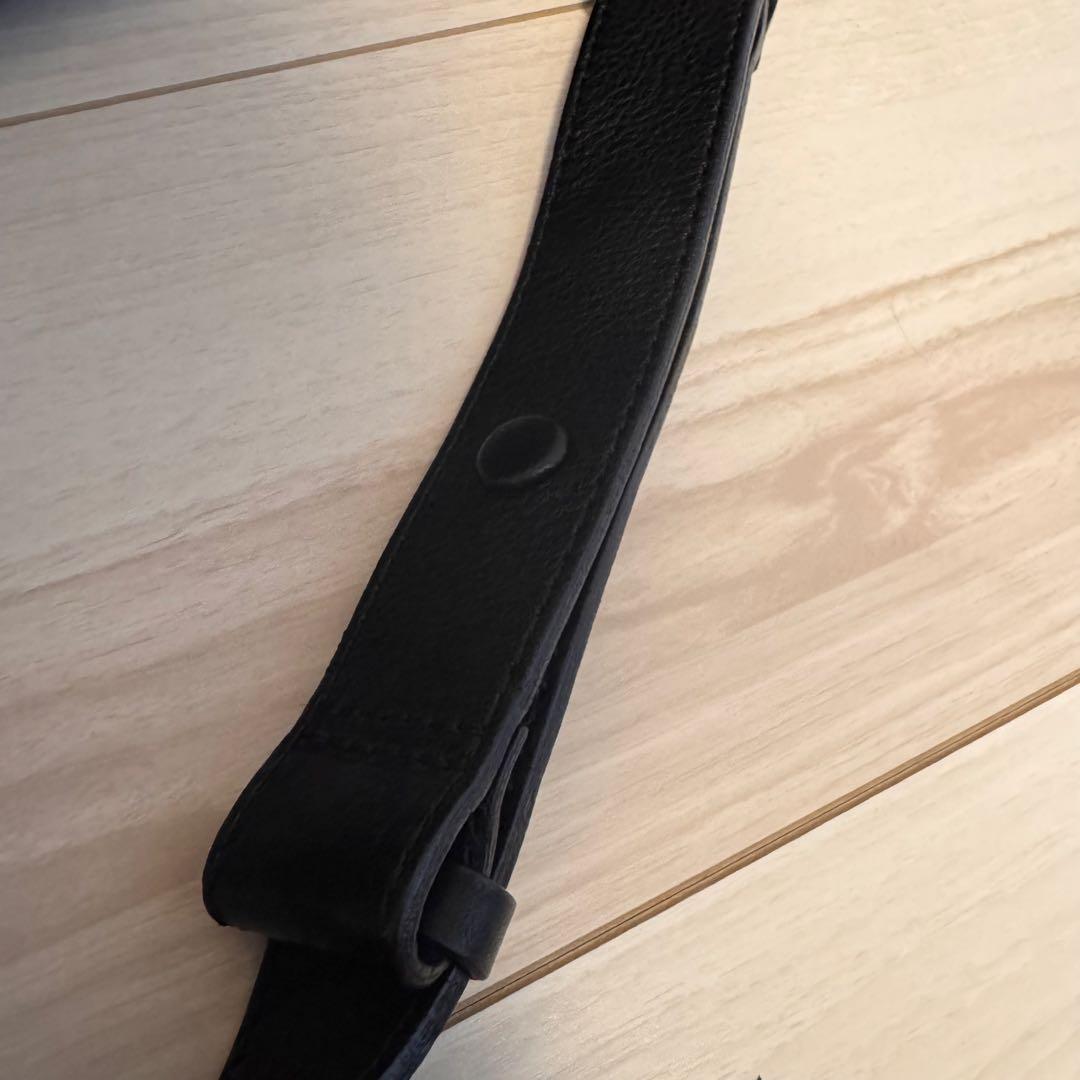 美品　マドリガル　おかかえバッグ　ブラックレザーショルダーバッグ