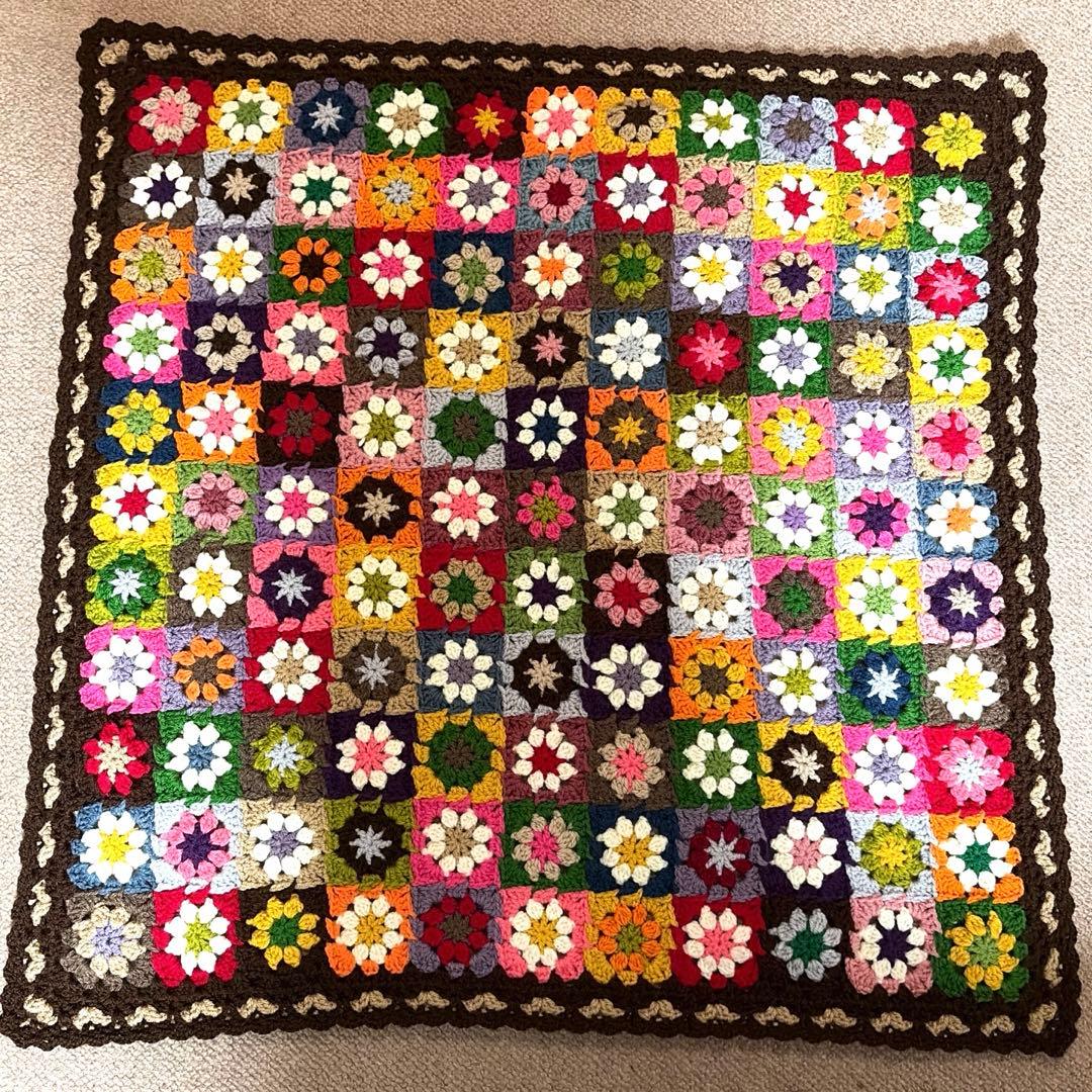 グラニースクエア❤️周りのハートが可愛いカラフルブランケット ブラウン