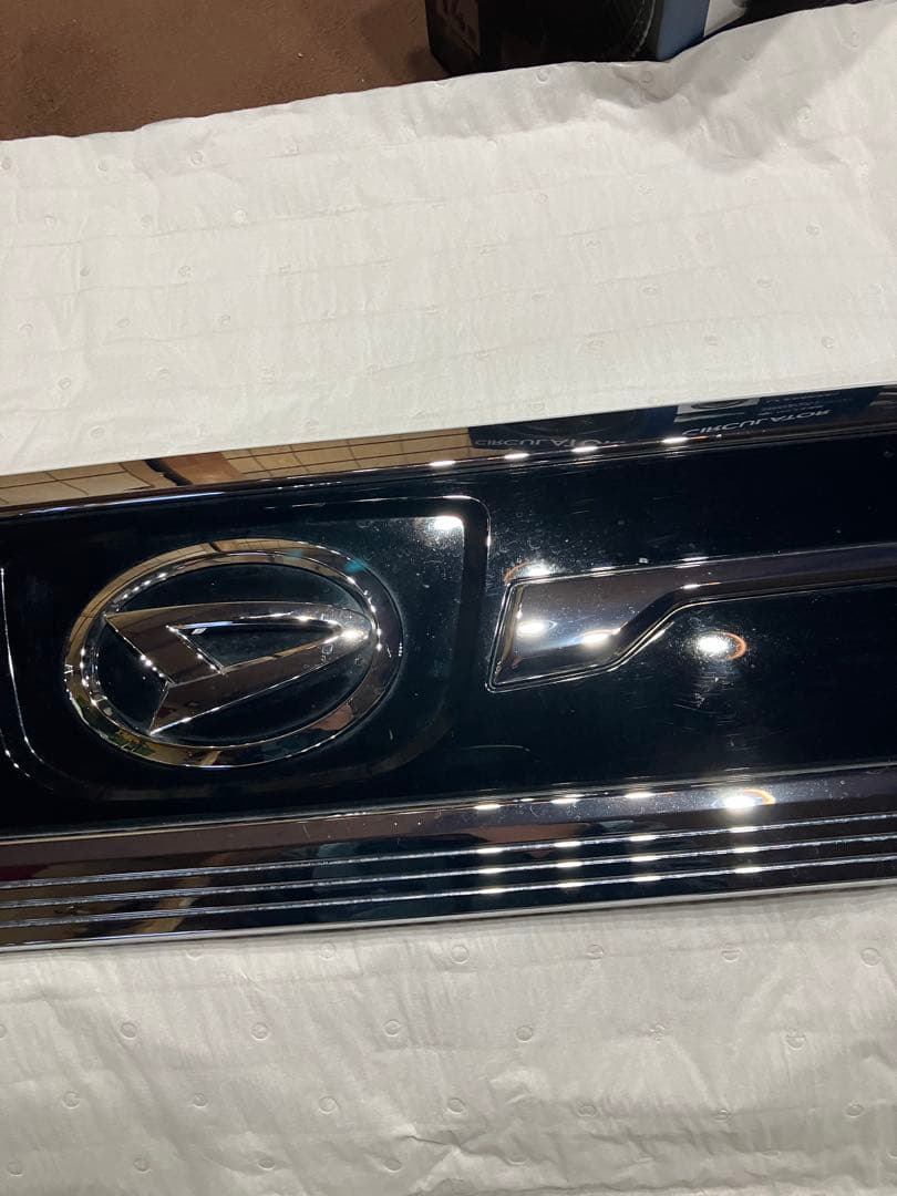 ダイハツ　S710v 純正 フロントグリル ボンネットグリル