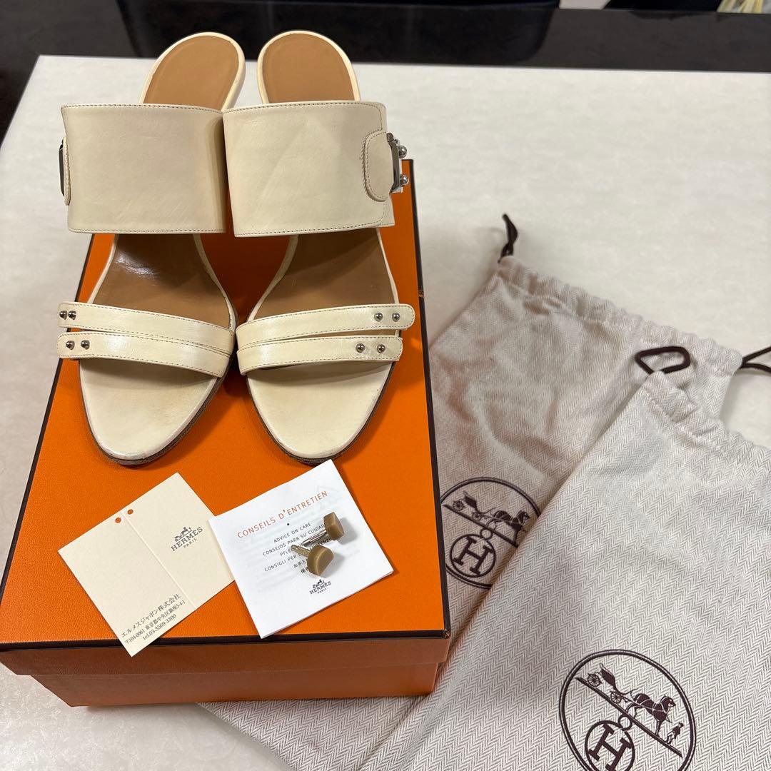 タンスノーイー( ᐪ꒳ᐪ ) HERMES アイボリー レザー ミュール