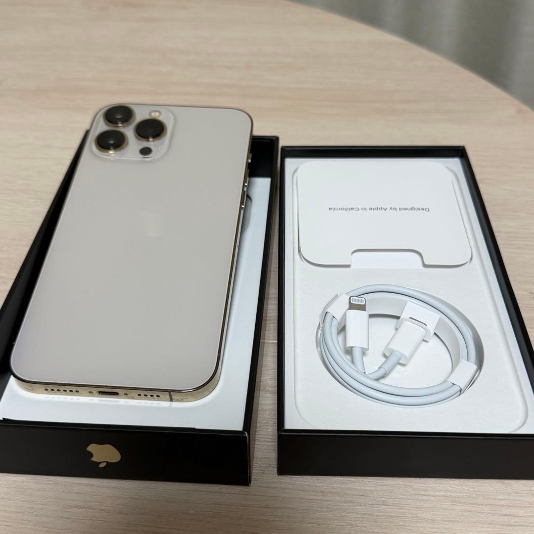 【即購入可】Apple iPhone 13ProMax 1TB本体