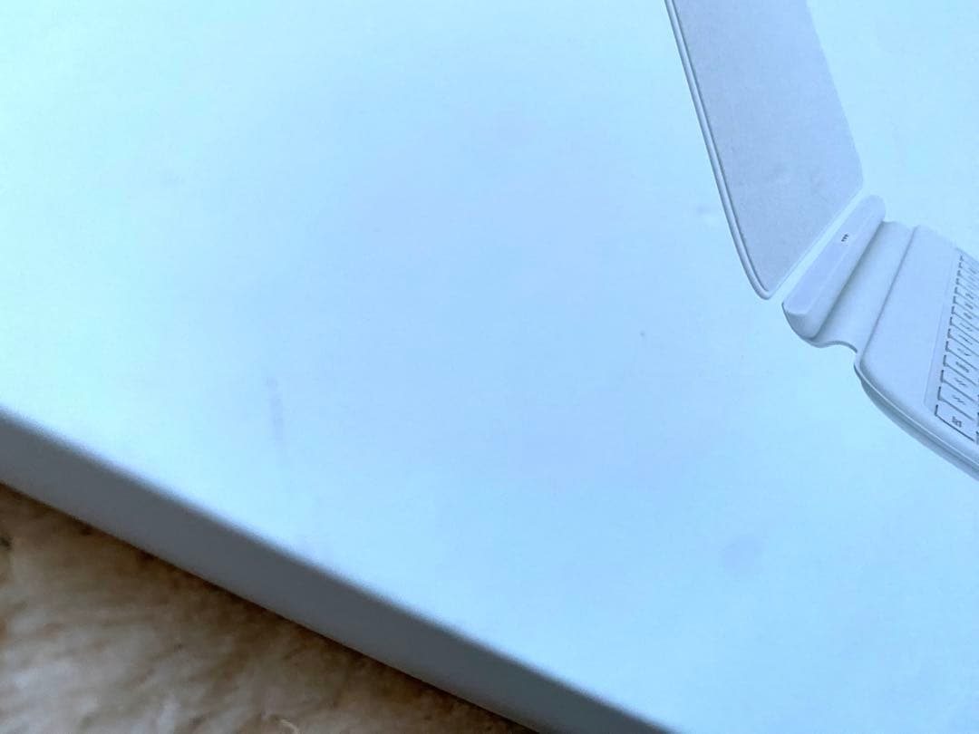 Apple iPad（第10世代用Magic Keyboard Folio 白