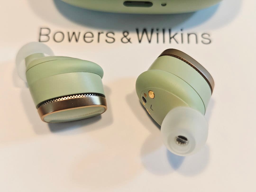 Bowers & Wilkins Pi8 (ジェイド・グリーン)