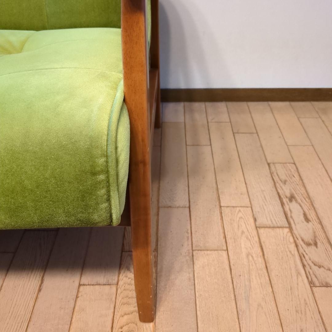 イキカグ IKIKAGU　アンティーク風2人掛けソファ　ベロア調の生地　グリーン