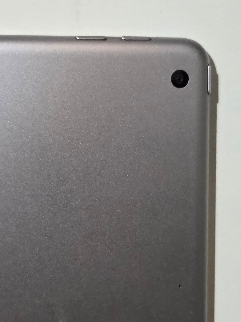 【本体】iPad第6世代 128GB シルバー