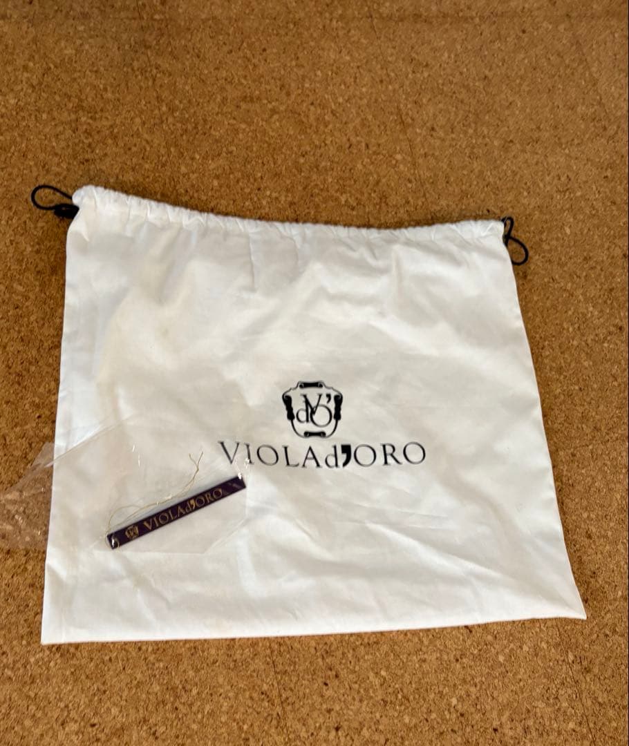 美品⭐︎ヴィオラドーロ　カゴバック　ラフィア　シルバー