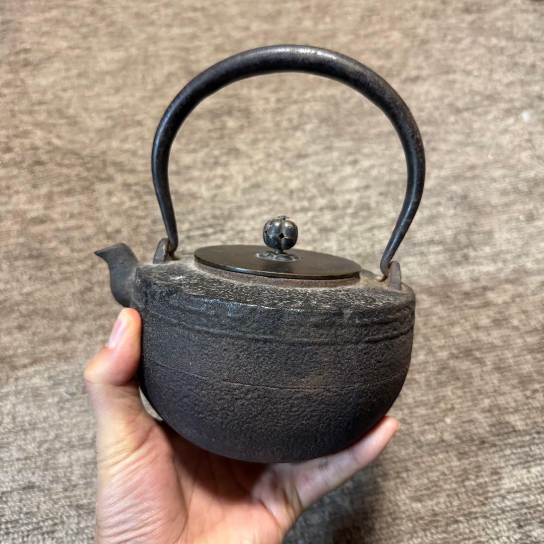 鉄瓶　銀摘付　鉄器　 アンティーク　骨董品　レトロ　鉄びん　茶道具