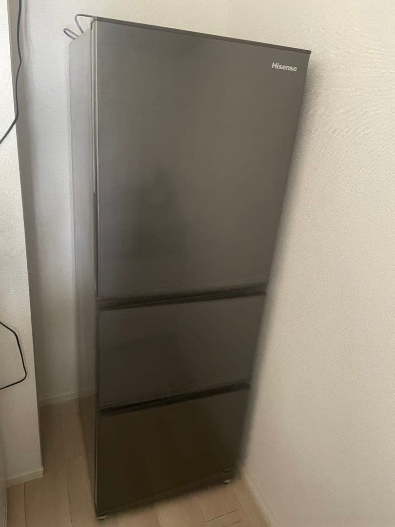 【美品】ハイセンス 冷蔵庫 2025年製283L HR-D28ES