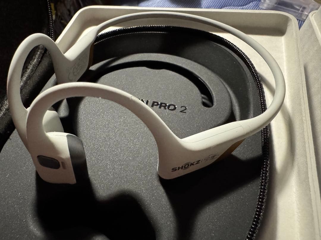 SHOKZ OpenRun Pro 2 ホワイト 骨伝導イヤホン　大迫モデル