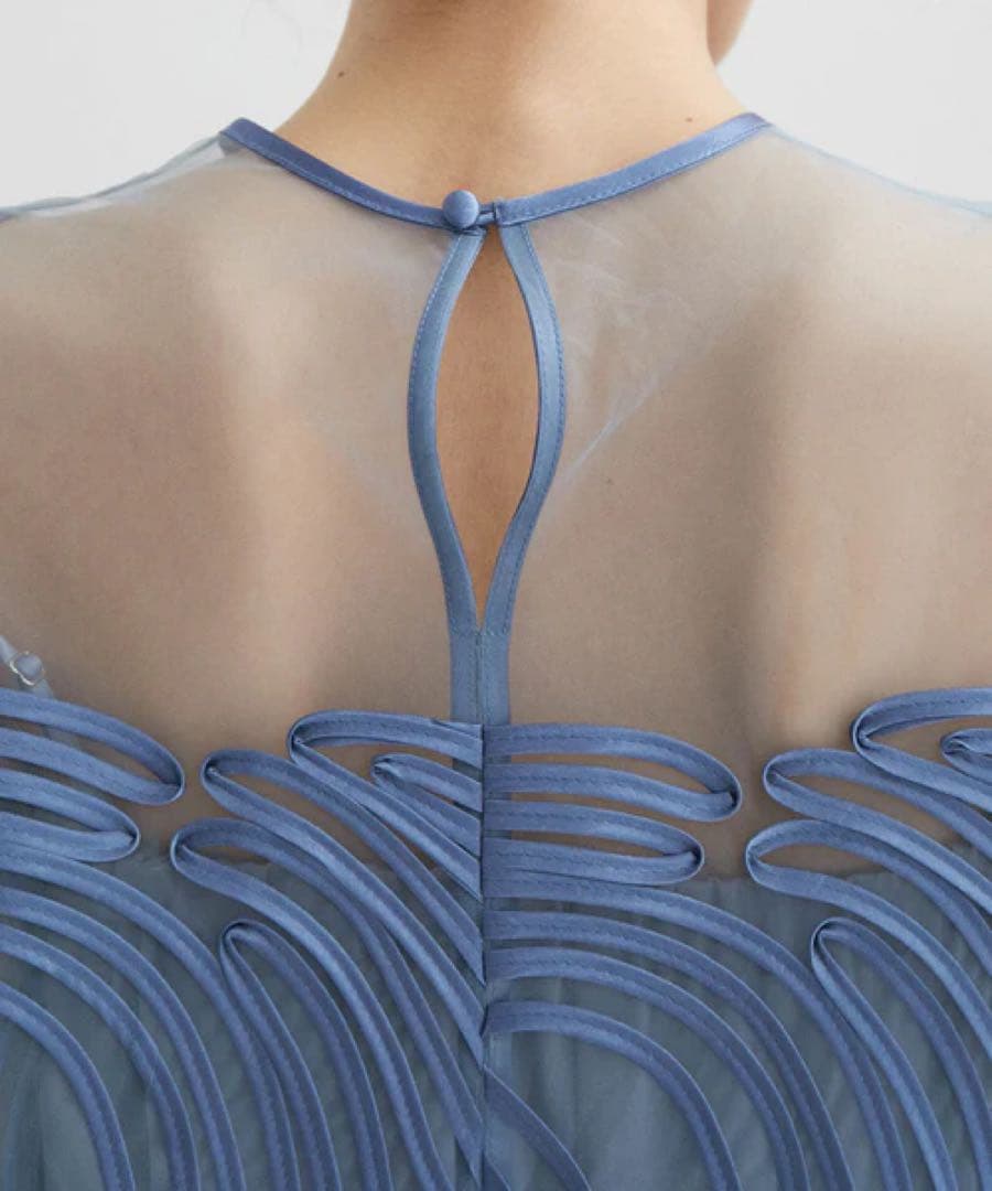 【オケージョン対応】ラインアートシアーワンピース