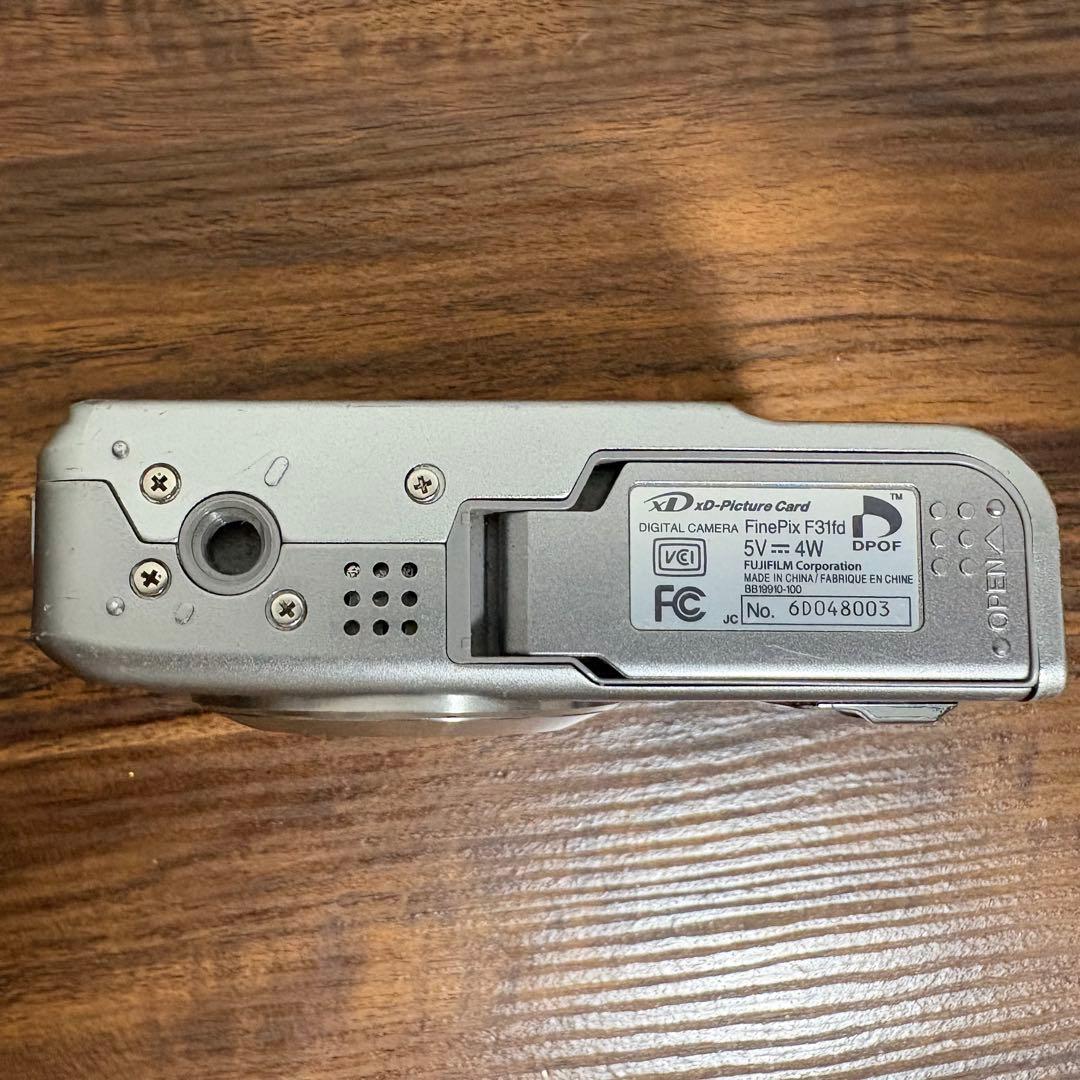 【作例有】FUJIFILM FinePix F31fd コンデジ CCD 動作品