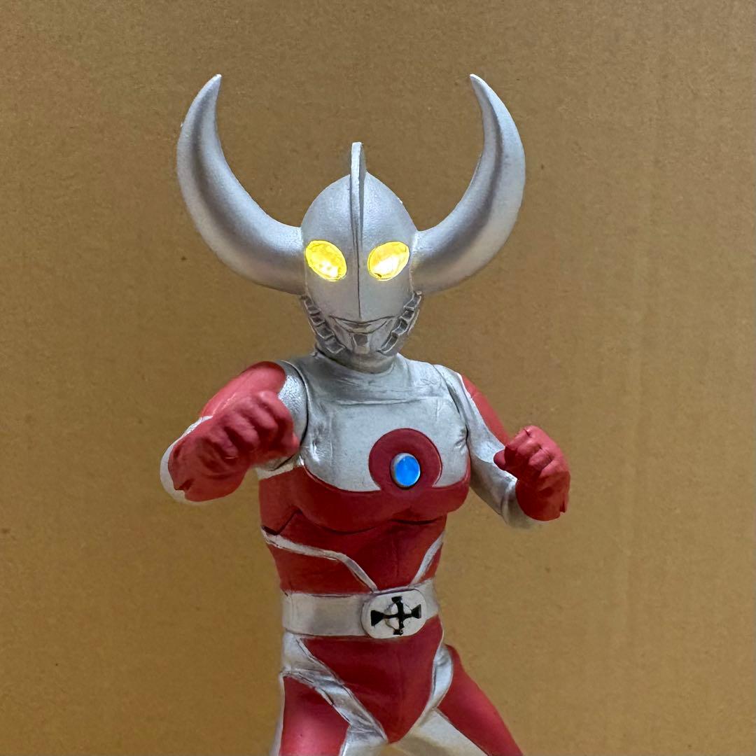 アルティメットルミナス　 ウルトラの父 フィギュア